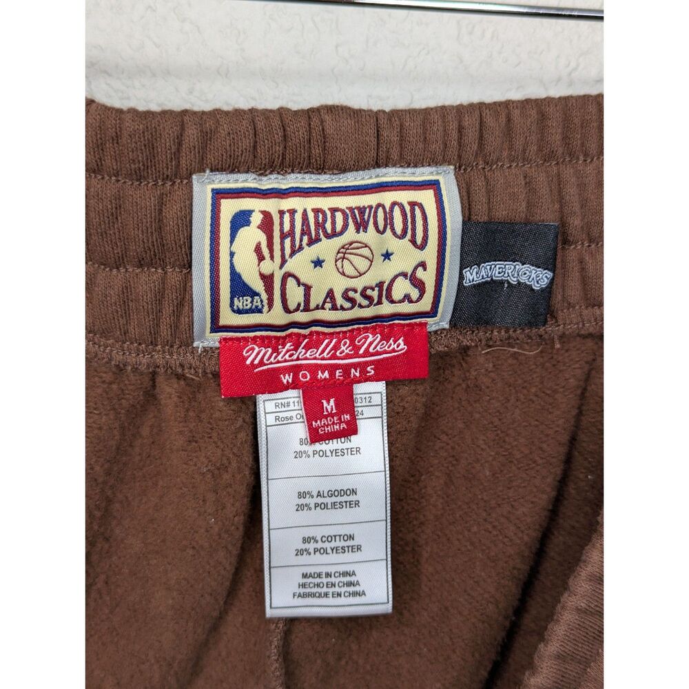 EUC Dallas Mavericks Wms Sweatshorts Sz M Mitchell & Ness Hardwood Classics NBA - Picture 5 of 6